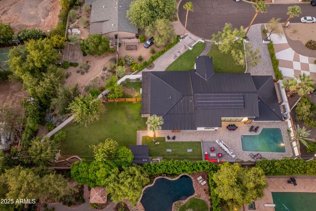 6715 E MONTECITO Avenue, Scottsdale, AZ 85251