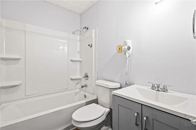 1993 Akron SE Drive, Atlanta, GA 30315