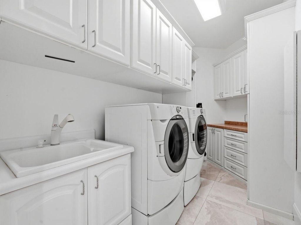 Image 15 of property listing at Address unavailable.