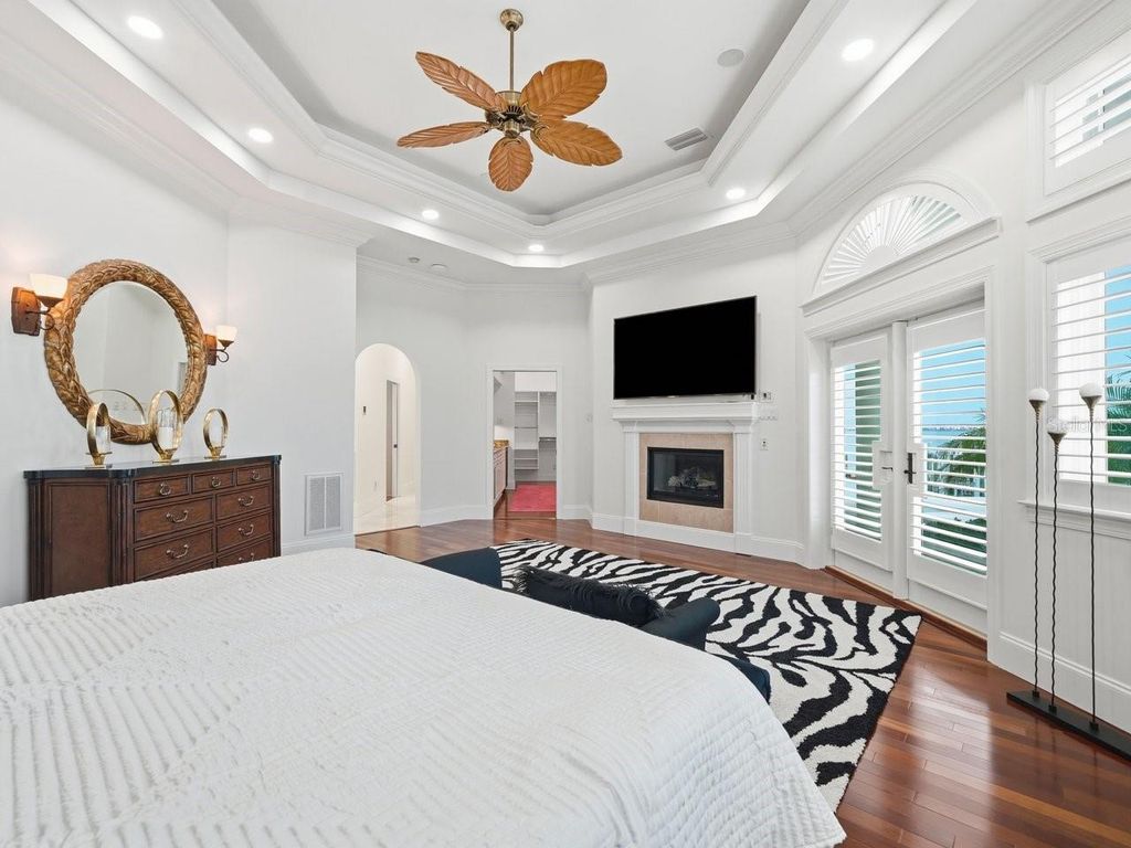 Image 24 of property listing at Address unavailable.