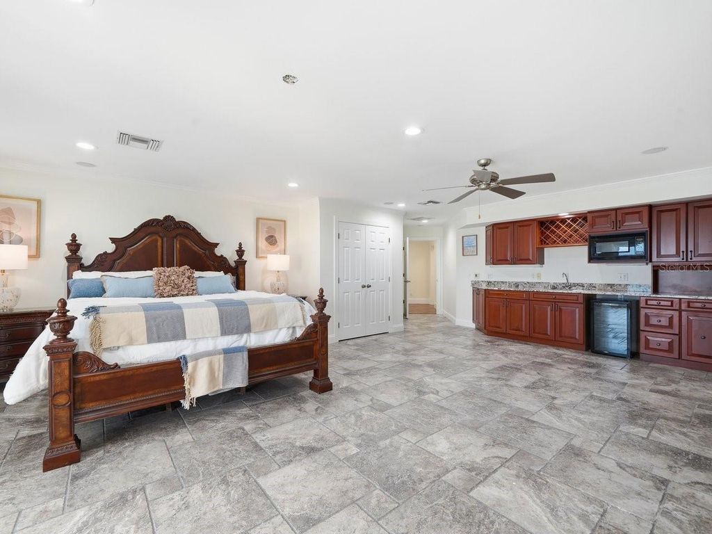 Image 59 of property listing at Address unavailable.