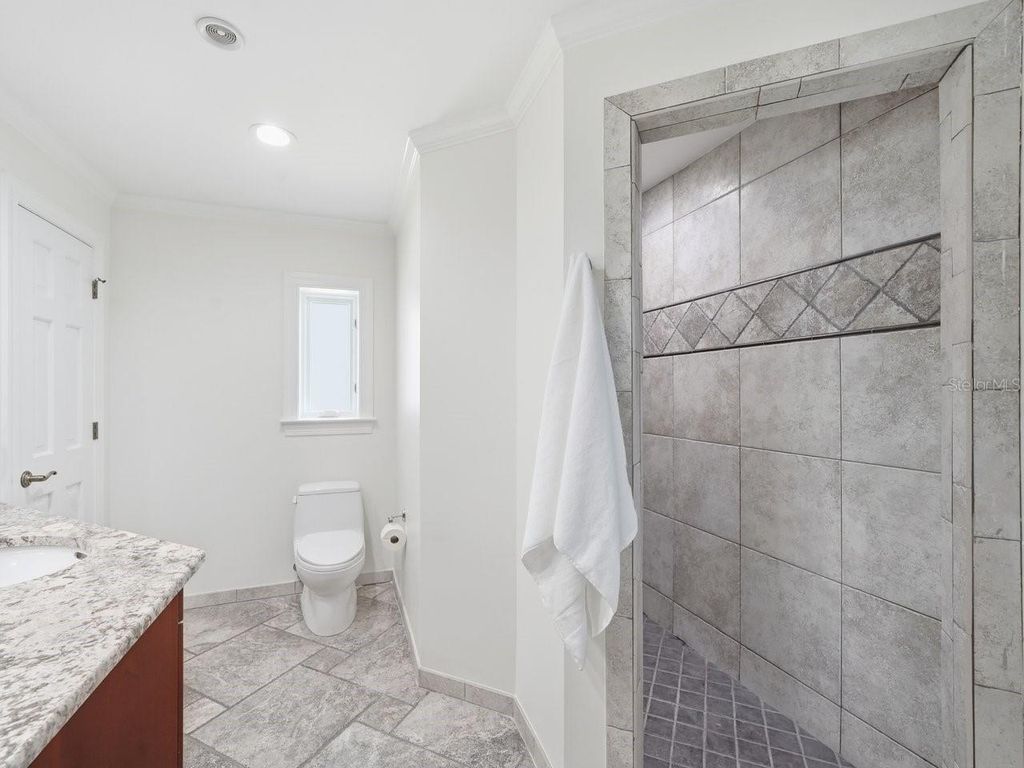 Image 60 of property listing at Address unavailable.