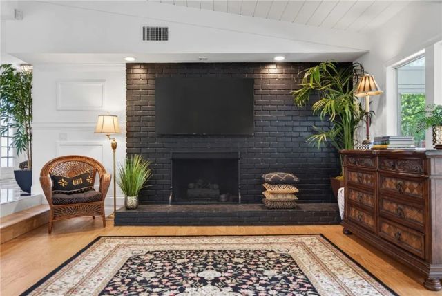 1427 Ransom, Riverside, CA 92506