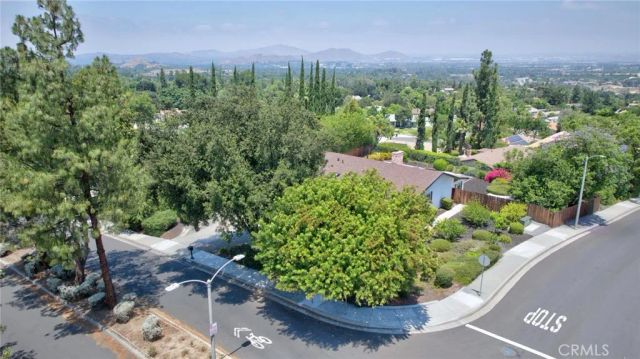 1427 Ransom, Riverside, CA 92506