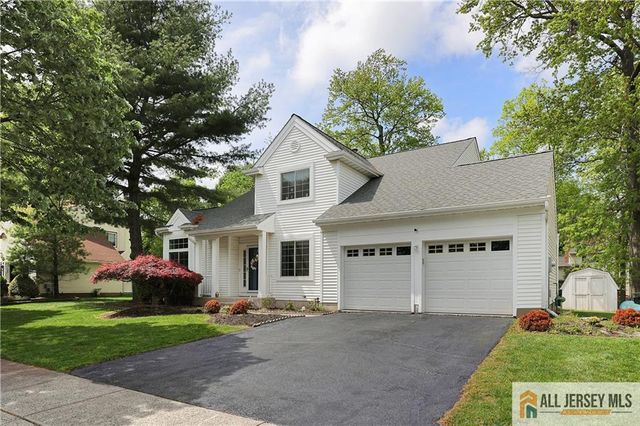 160 Buttonwood Drive, Piscataway, NJ 08854