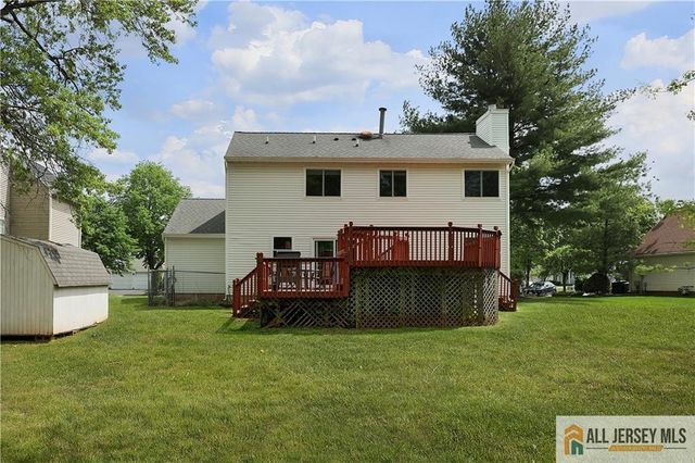 160 Buttonwood Drive, Piscataway, NJ 08854