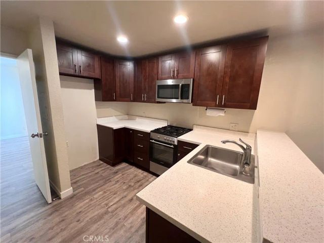 4307 W 142nd Street 4, Hawthorne, CA 90250