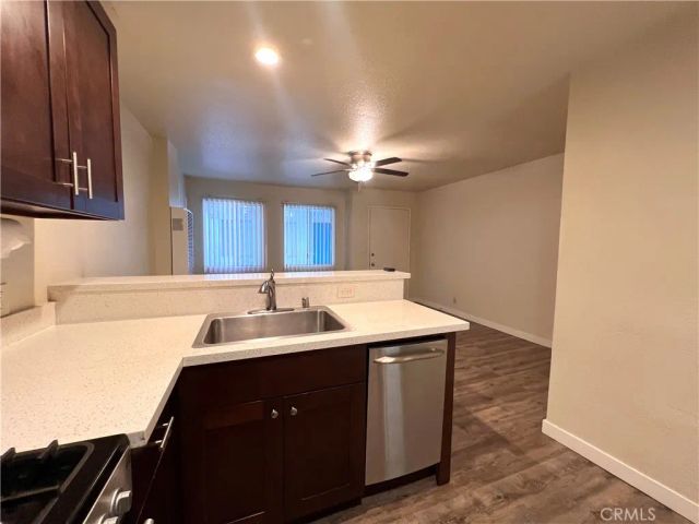 4307 W 142nd Street 4, Hawthorne, CA 90250