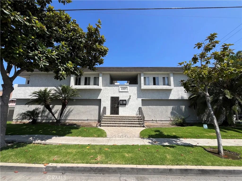 4307 W 142nd Street 4, Hawthorne, CA 90250