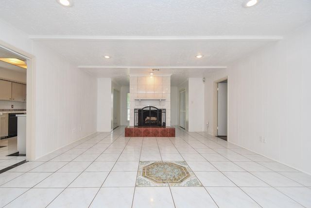 7714 Eichler Drive, Houston, TX 77036