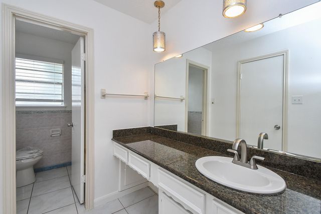 7714 Eichler Drive, Houston, TX 77036