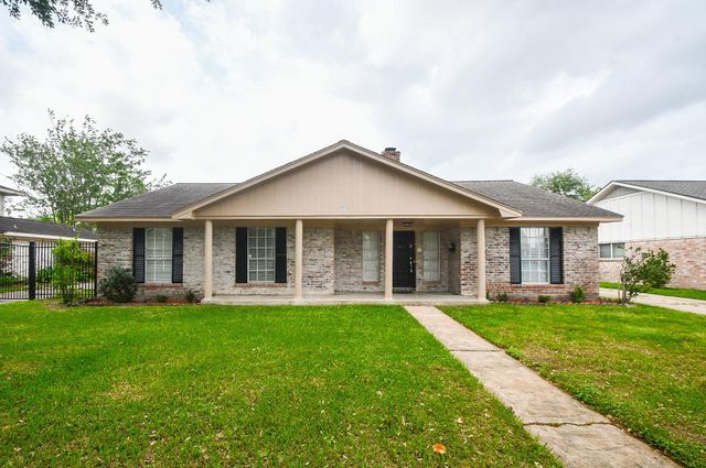 7714 Eichler Drive, Houston, TX 77036