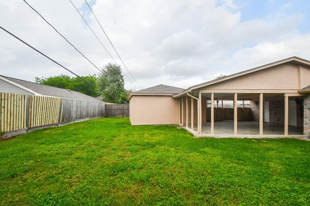 7714 Eichler Drive, Houston, TX 77036