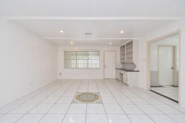 7714 Eichler Drive, Houston, TX 77036