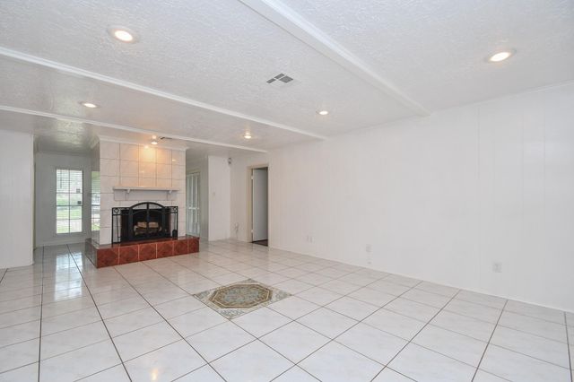 7714 Eichler Drive, Houston, TX 77036