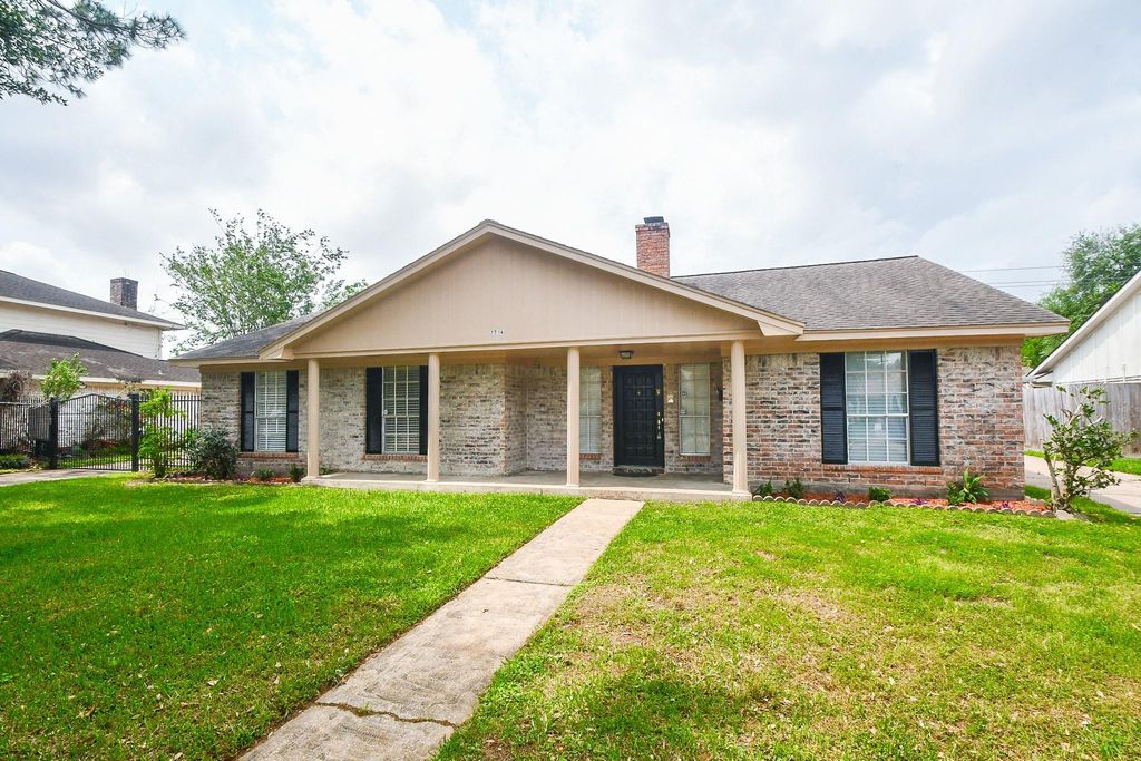 7714 Eichler Drive, Houston, TX 77036