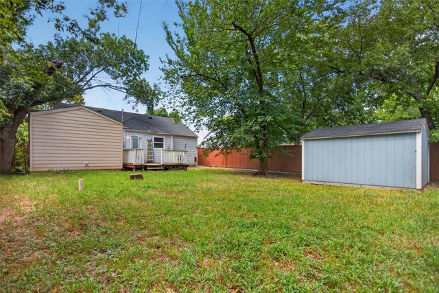 1618 Willow Street, Grand Prairie, TX 75050