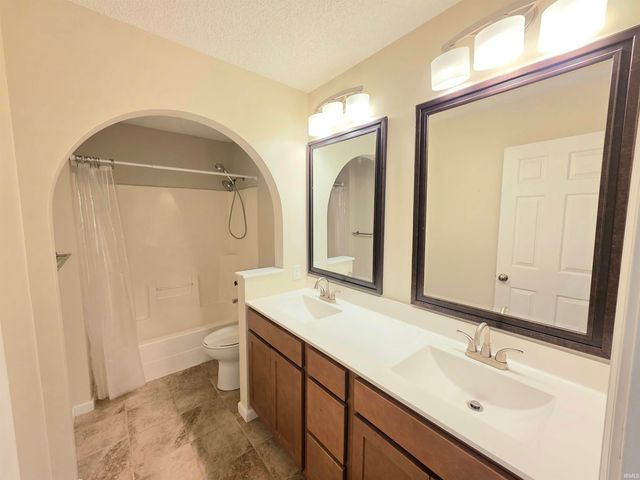 2218 S Bent Tree Drive, Bloomington, IN 47401