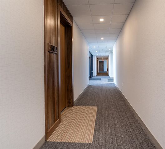 159 S River Avenue 303, Holland, MI 49423