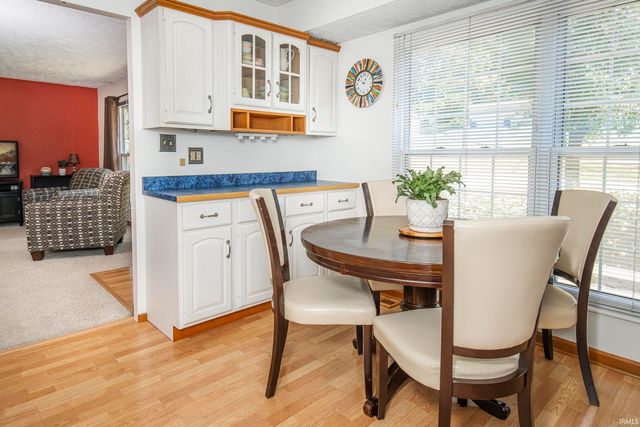 151 White Lane, Bedford, IN 47421