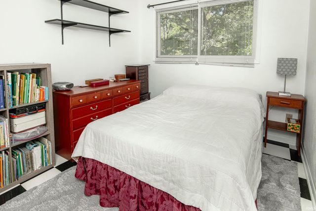 151 White Lane, Bedford, IN 47421