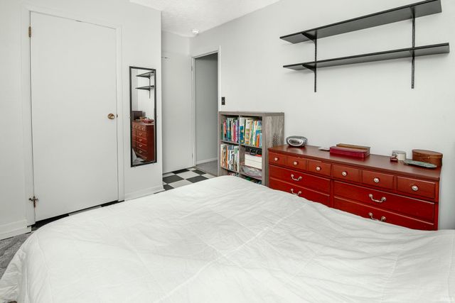 151 White Lane, Bedford, IN 47421