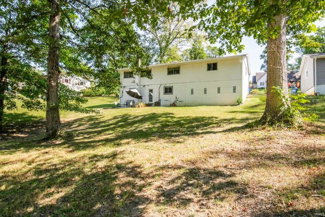 151 White Lane, Bedford, IN 47421