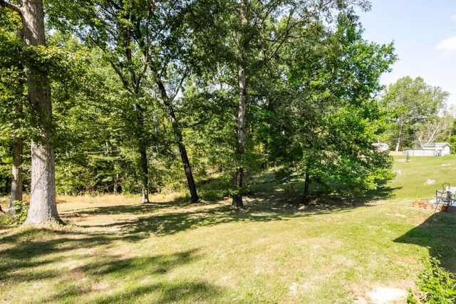 151 White Lane, Bedford, IN 47421