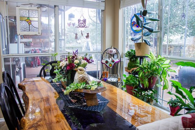 305 Yortown, Pleasanton, TX 78064