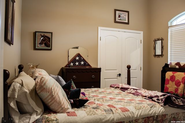 305 Yortown, Pleasanton, TX 78064