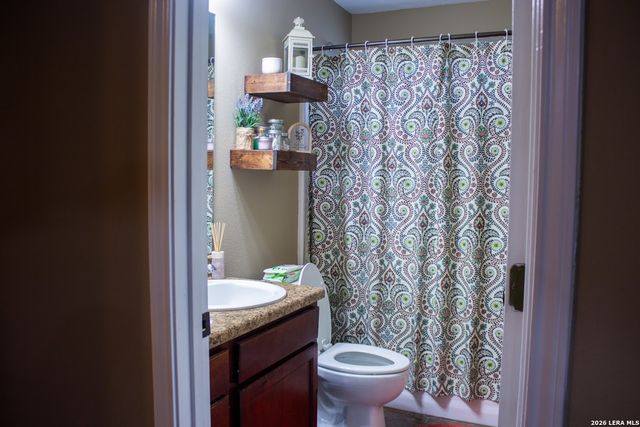 305 Yortown, Pleasanton, TX 78064