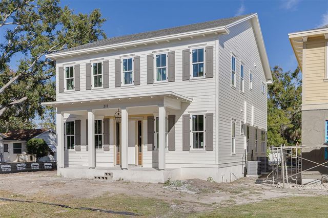 211 30TH AVENUE N, St Petersburg, FL 33704