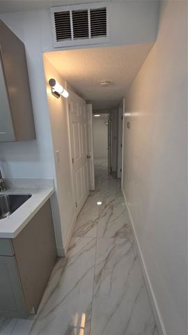 1758 NW 55 101, Lauderhill, FL 33313