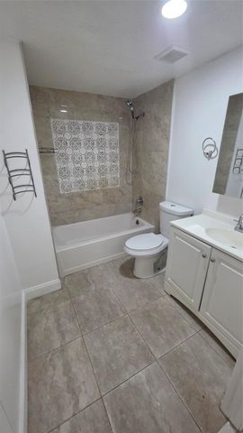 1758 NW 55 101, Lauderhill, FL 33313