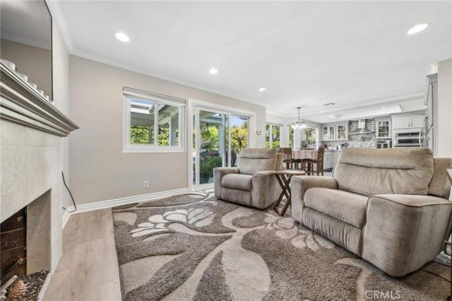 21955 Jeffers Lane, Saugus, CA 91350