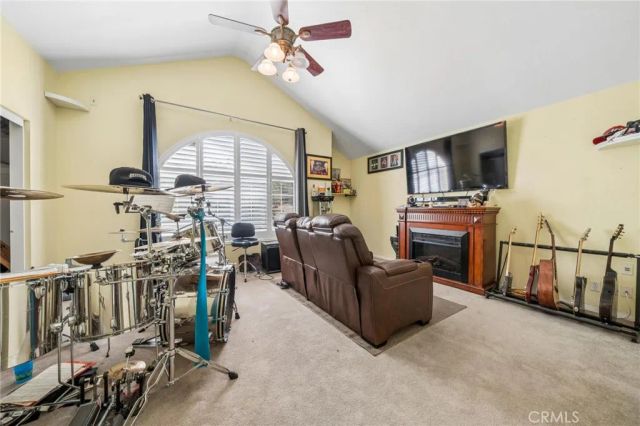 21955 Jeffers Lane, Saugus, CA 91350