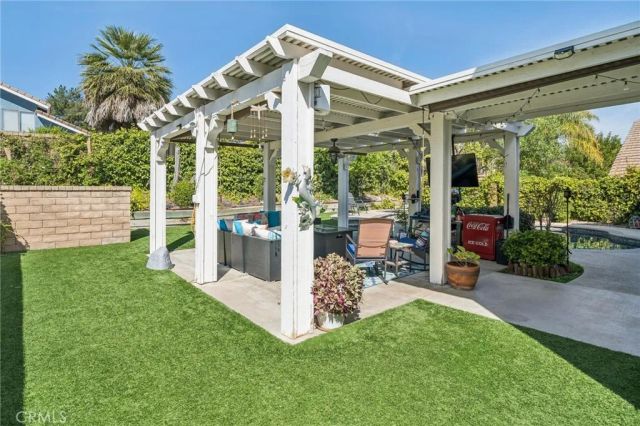 21955 Jeffers Lane, Saugus, CA 91350