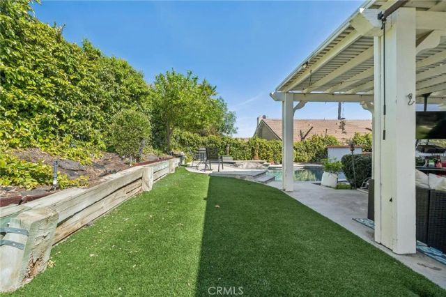 21955 Jeffers Lane, Saugus, CA 91350