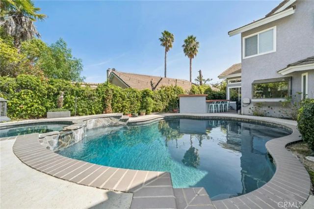 21955 Jeffers Lane, Saugus, CA 91350