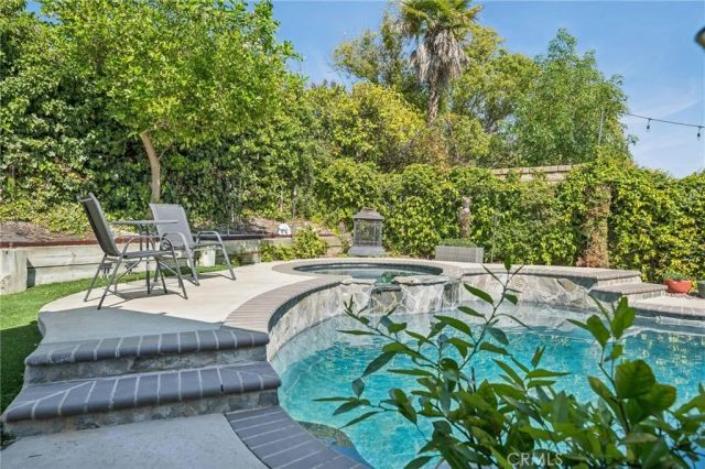 21955 Jeffers Lane, Saugus, CA 91350