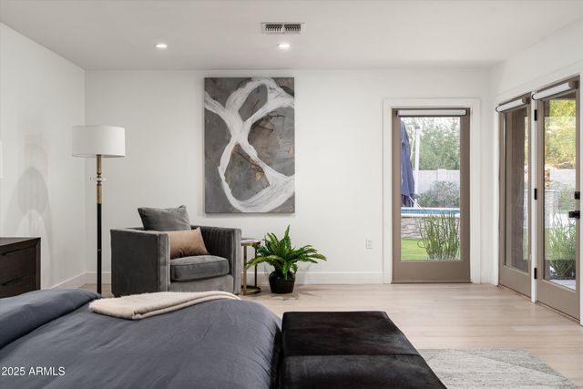 4605 E ORANGE Drive, Phoenix, AZ 85018