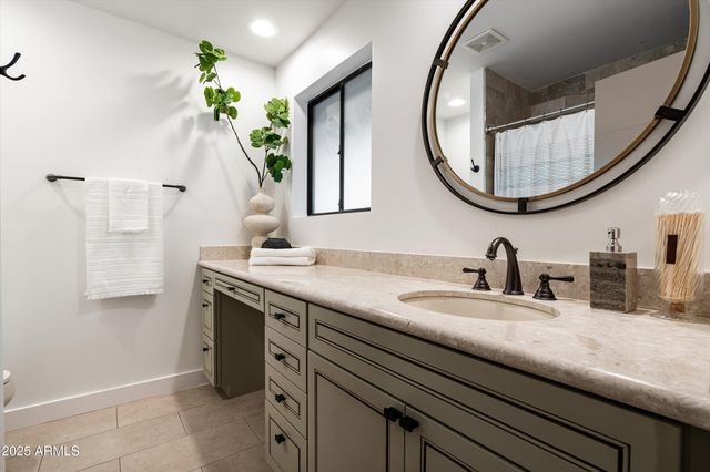 4605 E ORANGE Drive, Phoenix, AZ 85018