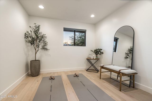 4605 E ORANGE Drive, Phoenix, AZ 85018