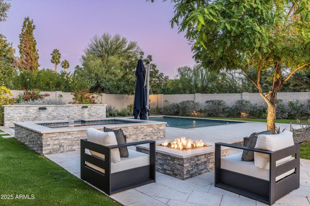 4605 E ORANGE Drive, Phoenix, AZ 85018