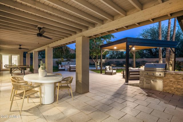 4605 E ORANGE Drive, Phoenix, AZ 85018