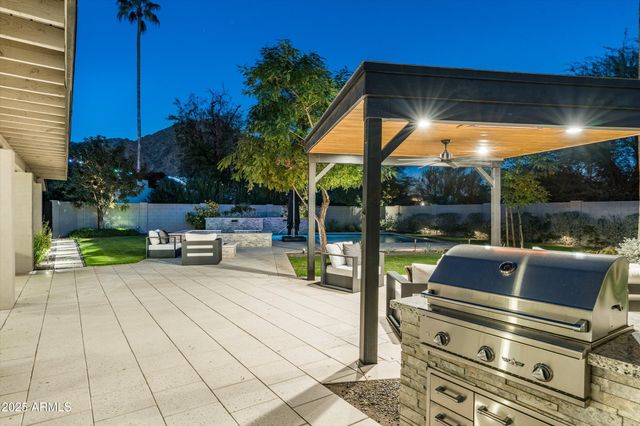 4605 E ORANGE Drive, Phoenix, AZ 85018