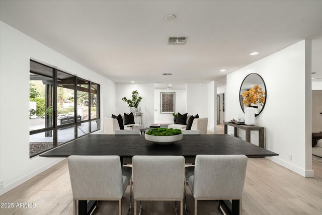 4605 E ORANGE Drive, Phoenix, AZ 85018