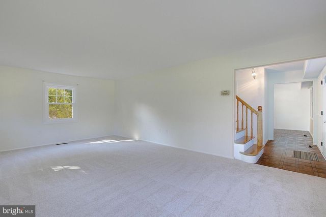 2811 BARBERRY LN, Bowie, MD 20715