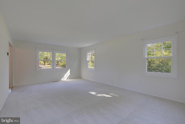 2811 BARBERRY LN, Bowie, MD 20715