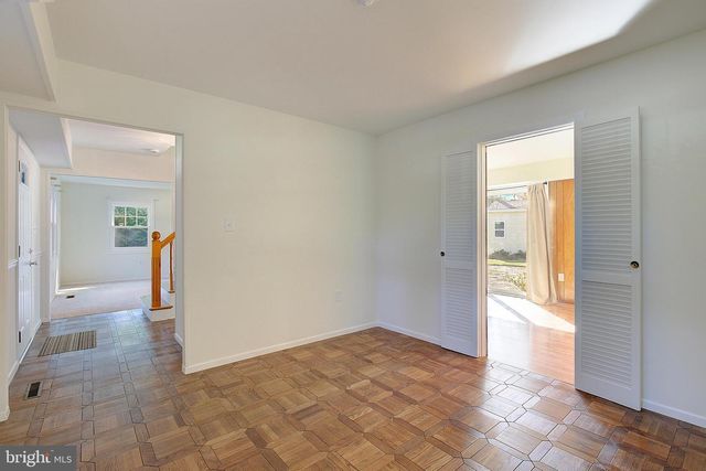 2811 BARBERRY LN, Bowie, MD 20715